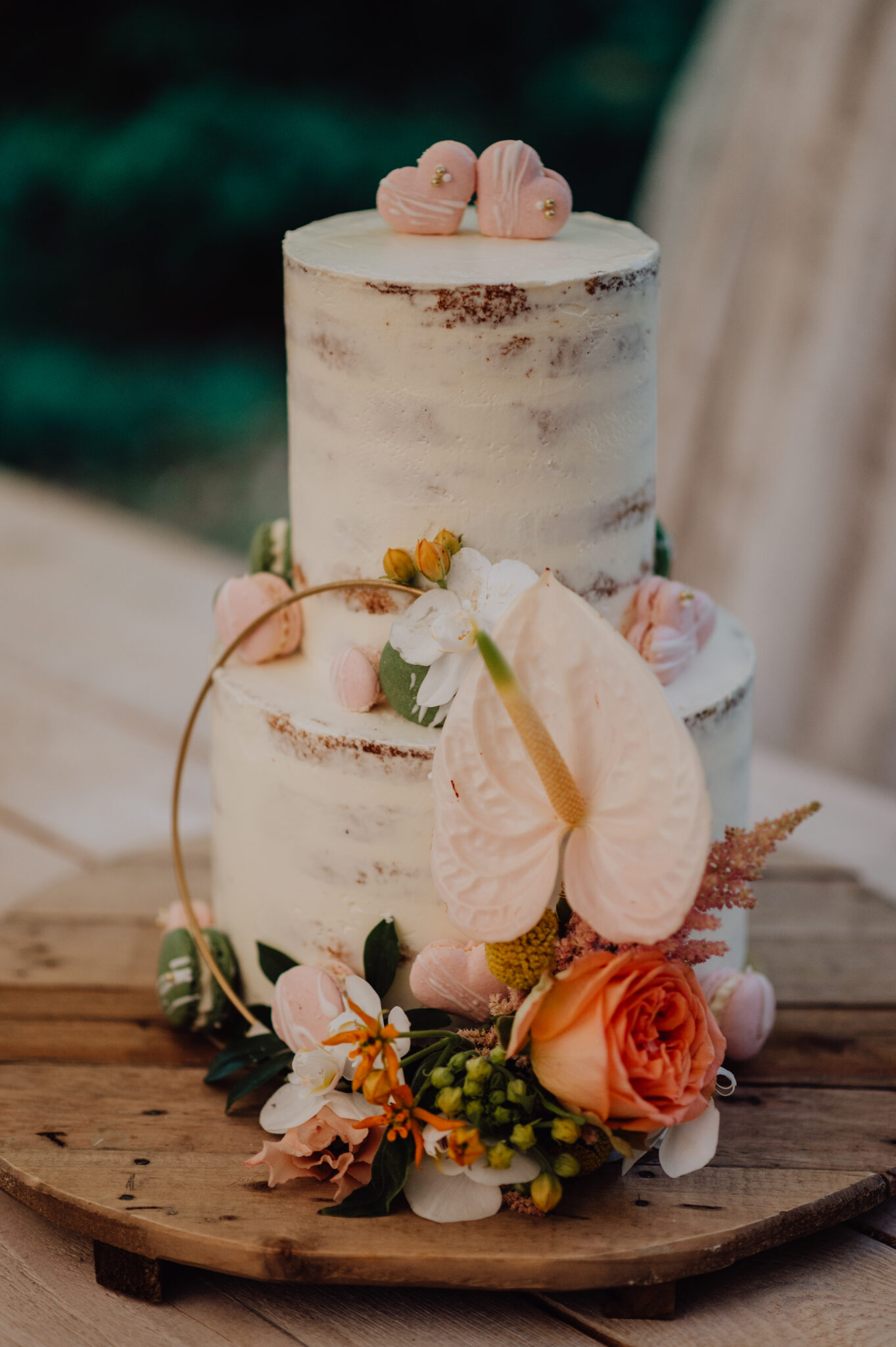 Hochzeitstorte mit Macarons Hochzeitstorte mit Macarons