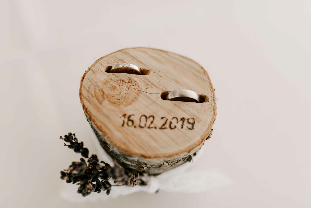 Ringkissen aus Holz Ringkissen aus Holz