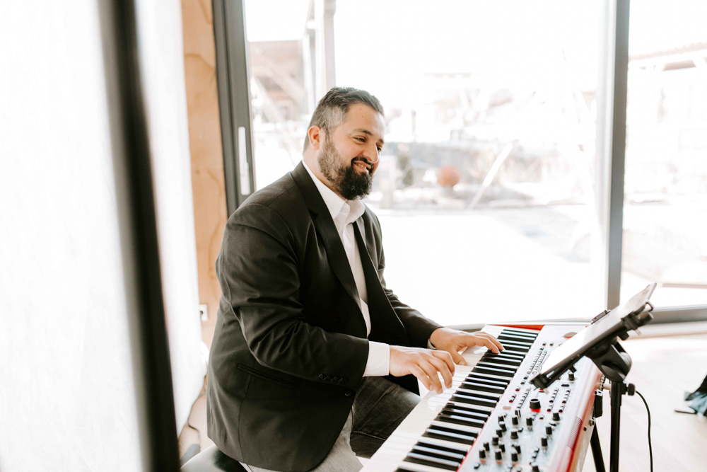 Pianist Enzo Aprile Pianist Enzo Aprile